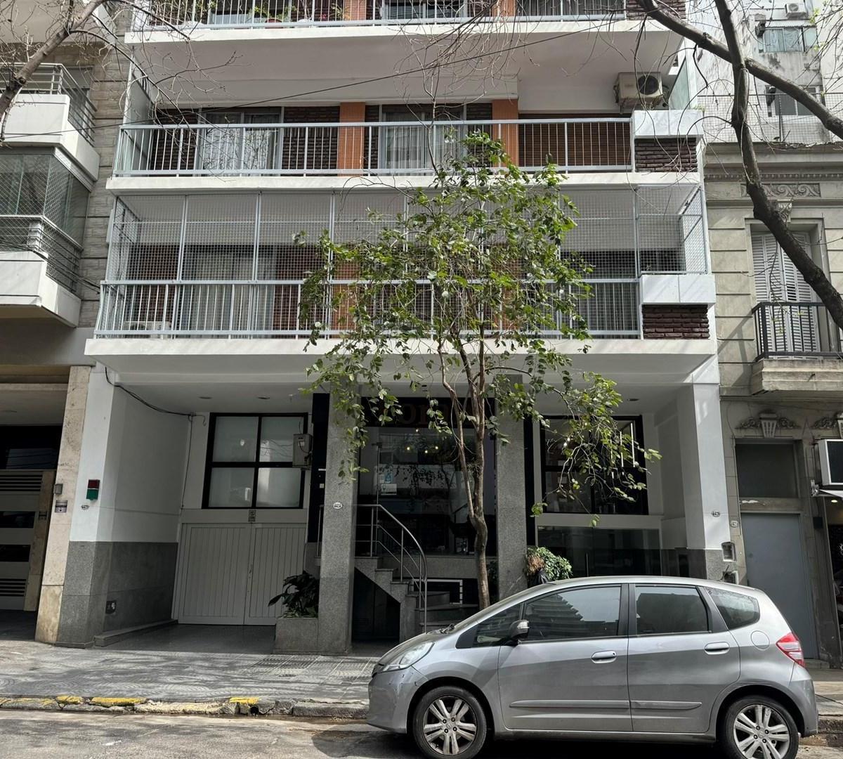 Paraguay al 4400, Palermo