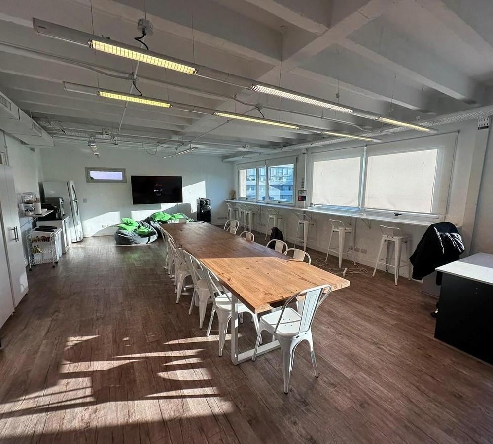 Santos Dumont al 3400, Colegiales