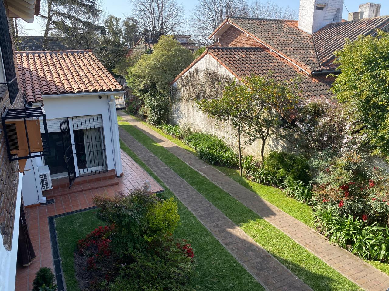 Catamarca al 700, Martinez